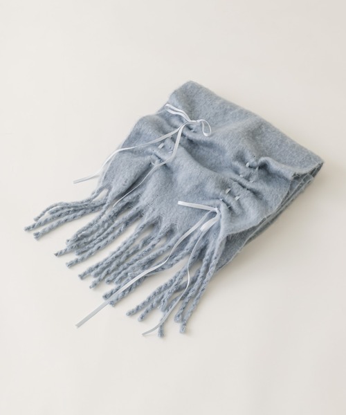 OLIVE des OLIVE（オリーブデオリーブ）の「ドロストリボンブークレマフラー（ストール/ショール・レディース・チャコールグレー/サックスブルー/アイボリー・FREE）」の20枚目の写真