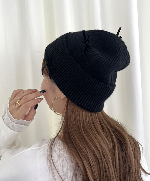 prose verse（プロズヴェール）の「ベロアリボンニット帽（ニット