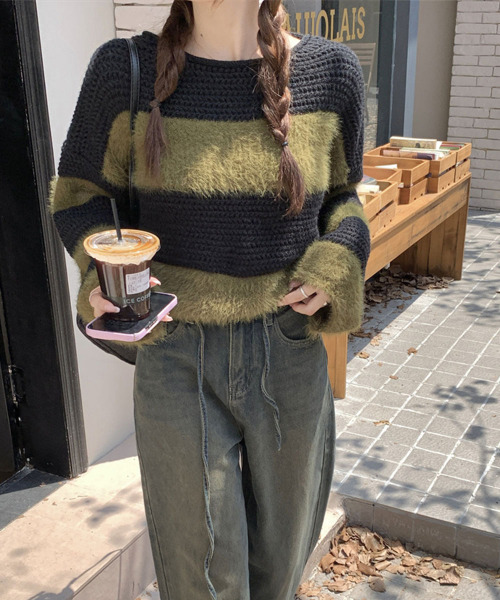 VIVID LADY(ビビッドレディー)の「オーバーフィット ボーダーニット 長袖 パフ袖 ニット(ニット/セーター・レディース・ブラウン/ブラック/カーキ・FREE)」の17枚目の写真