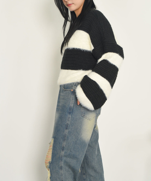 VIVID LADY(ビビッドレディー)の「オーバーフィット ボーダーニット 長袖 パフ袖 ニット(ニット/セーター・レディース・ブラウン/ブラック/カーキ・FREE)」の13枚目の写真