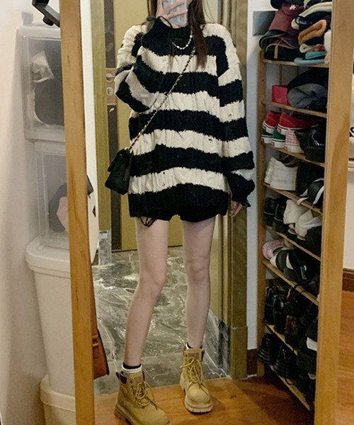 Nia（ニア）の「Nia(ニア)/ボーダーダメージニット（ニット/セーター・レディース・ピンク/ブラック・FREE）」の6枚目の写真