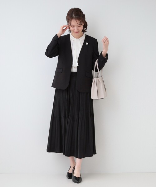 SHOO・LA・RUE(シューラルー)の「【洗える/S-3L/セットアップ可】セレモニーや通勤に カットジョーゼット Vネックジャケット(ノーカラージャケット・レディース・ブラック/ネイビー/ナチュラル・05/04/03/02/01)」の10枚目の写真