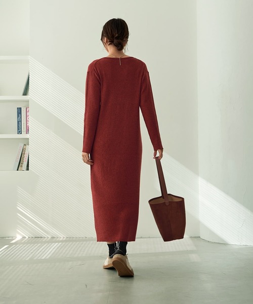 STYLE DELI(スタイルデリ)の「エアリー細リブニットワンピースB(ワンピース・レディース・グレー系その他/ブラック/レッド系その他・MEDIUM/SMALL)」の11枚目の写真