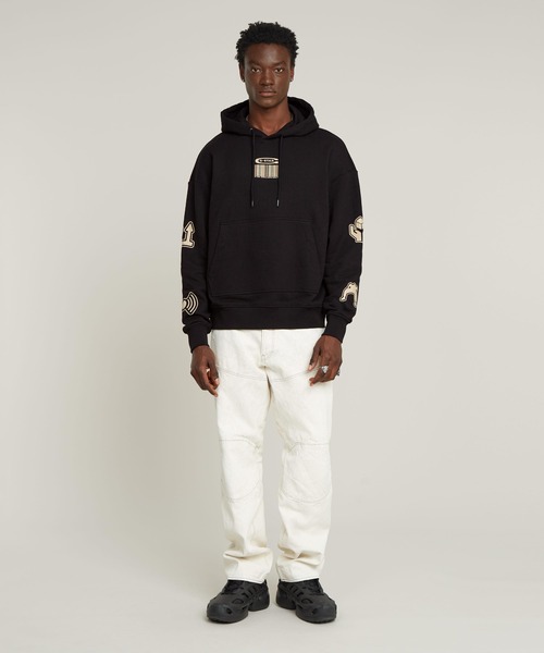 セール】MULTI LOGO LOOSE HOODED SWEATER/マルチグラフィックブランド