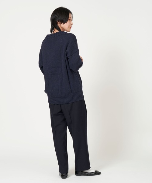 Kerrywoollenmills(ケリーウーレンミルズ)の「Plain-Stitch V Neck Sweater(ニット/セーター・レディース・ネイビー/ターコイズブルー系・34)」の11枚目の写真