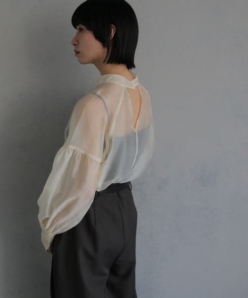 cheriella（シェリエラ）の「【cheriella】オーガンジーボリュームスリーブブラウス ORGANZA VOLUME SLEEVE BLOUSE（シャツ/ブラウス・レディース・アイボリー/グレー/ブラック・M）」の9枚目の写真
