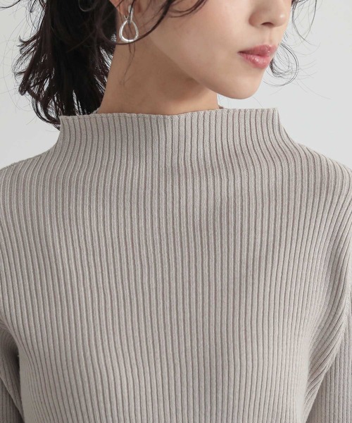 n'OrLABEL(ノアールレーベル)の「『配色セミフレアスリーブニット』(ニット/セーター・レディース・グレイッシュベージュ/ホワイト/ブルー/ブラック・L~LL/S~M/3L)」の10枚目の写真