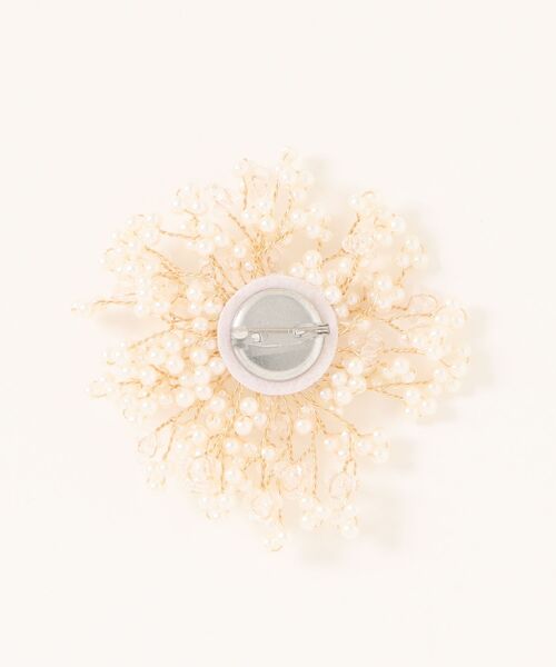 styiro（スタイロ）の「パールボリュームフラワーブローチ（ブローチ/コサージュ・レディース・ホワイト系その他2/ホワイト系その他・FREE）」の11枚目の写真