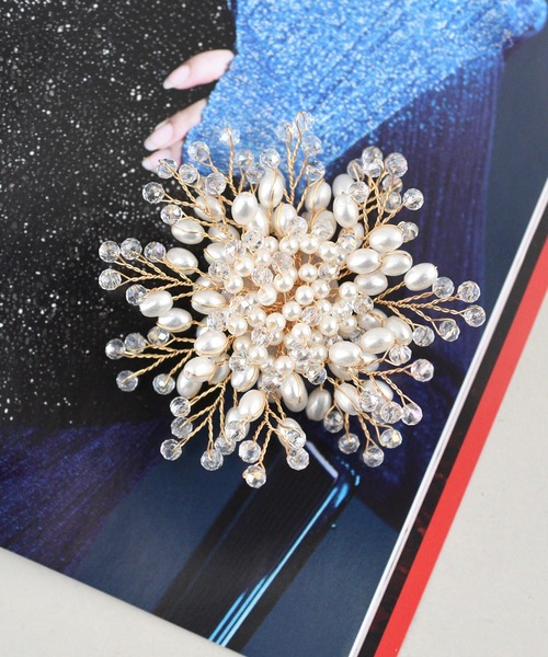 styiro（スタイロ）の「パールボリュームフラワーブローチ（ブローチ/コサージュ・レディース・ホワイト系その他2/ホワイト系その他・FREE）」の15枚目の写真