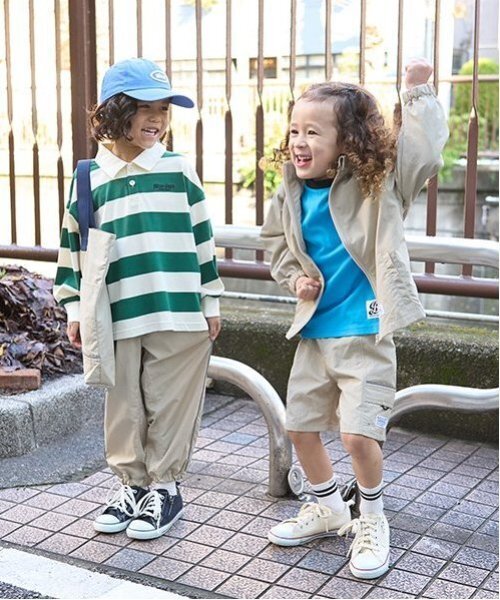 b・ROOM（ビールーム）の「ビッグシルエットラガーシャツ（Tシャツ/カットソー・キッズ・ブラック/モカ/モスグリーン・110cm/100cm/120cm/130cm/140cm/150cm）」の19枚目の写真