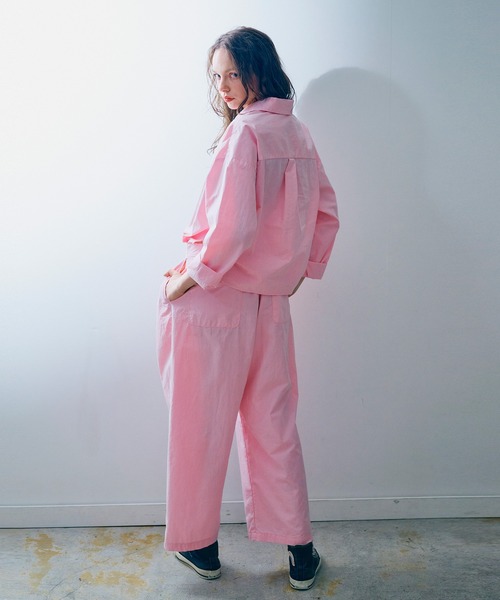 RNA（アールエヌエー）の「O0735 ルーズシャツオールインワン（つなぎ/オールインワン・レディース・ブルー/ライトベージュ/ピンク・MEDIUM）」の3枚目の写真