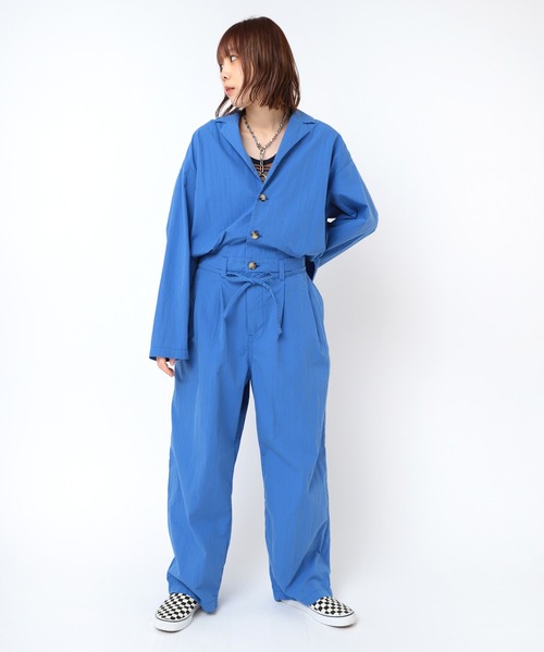 RNA（アールエヌエー）の「O0735 ルーズシャツオールインワン（つなぎ/オールインワン・レディース・ブルー/ライトベージュ/ピンク・MEDIUM）」の2枚目の写真