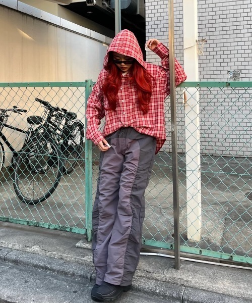 HTH（エイチティーエイチ）の「nylon shirring pants（その他パンツ・レディース・アーミー/グレー系・フリー）」の3枚目の写真