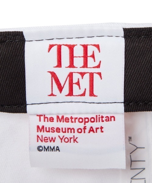 NEW ERA(ニューエラ)の「NEW ERA/ニューエラ キャップ 9TWENTY The Met ミニロゴ 14457373/14457374/14457375/14457376/14457377/14457378(キャップ・メンズ・ネイビー/ブラック/ホワイト/ブルー系その他/グレー系その他/ピンク・M/L)」の13枚目の写真