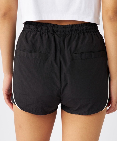 Kappa（カッパ）の「サイドテープショートパンツ（その他パンツ・レディース・ブラック/グリーン・MEDIUM/LARGE/X-LARGE）」の13枚目の写真