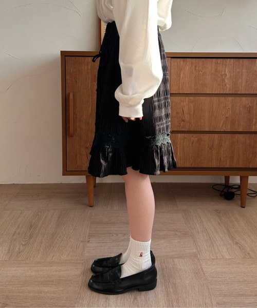 kutir(クティール)の「リボンドロストレース切り替えミニスカート(スカート・レディース・オフホワイト/ブラック・FREE)」の17枚目の写真