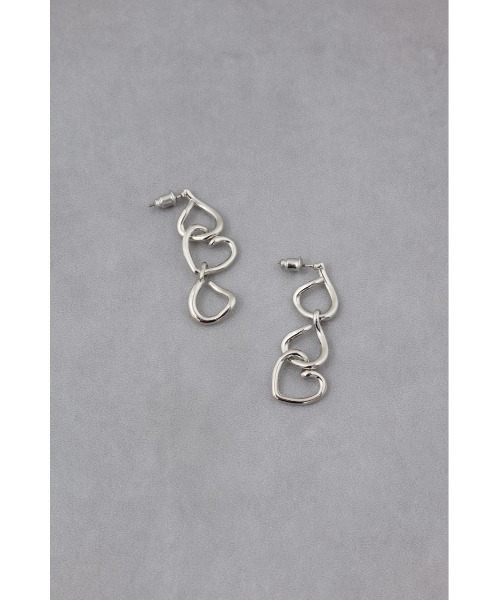 AZUL by moussy(アズールバイマウジー)の「ハートチェーンピアス(ピアス(両耳用)・レディース・ゴールド系その他/シルバー・FREE)」の5枚目の写真