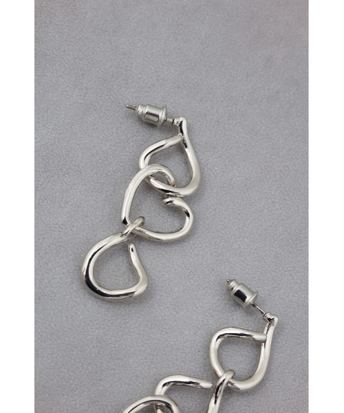 AZUL by moussy(アズールバイマウジー)の「ハートチェーンピアス(ピアス(両耳用)・レディース・ゴールド系その他/シルバー・FREE)」の7枚目の写真