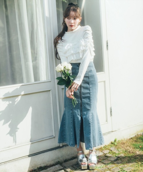 REDYAZEL(レディアゼル)の「異素材フリルトップス(Tシャツ/カットソー・レディース・オフホワイト/ブルー/ブラック・FREE)」の6枚目の写真