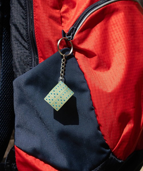 HIGHTIDE（ハイタイド）の「マジックキューブ キーホルダー キーリング グロー 蓄光 チャーム ミニ（キーホルダー・メンズ・その他・FREE）」の3枚目の写真