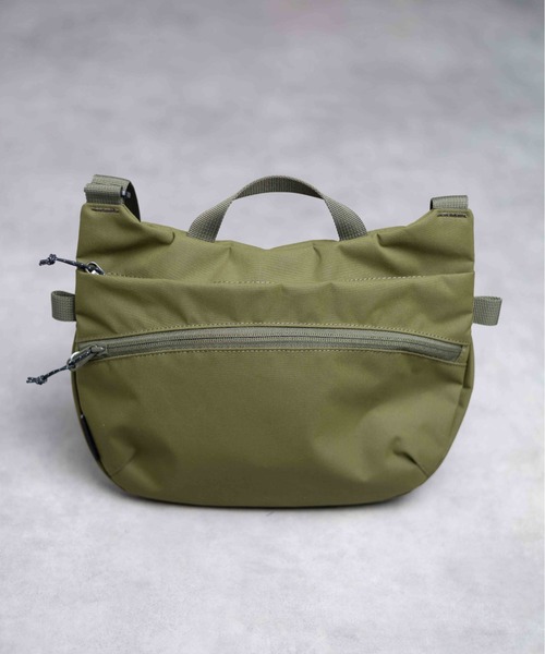 Gramicci(グラミチ)の「▼GRAMICCI(グラミチ) ▼CORDURA SHOULDER BAG(ショルダーバッグ・メンズ・ブラック/オリーブ・FREE)」の10枚目の写真