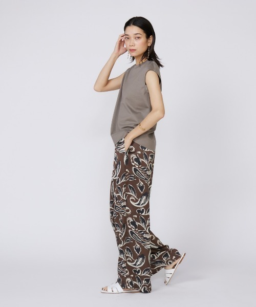 INED（イネド）の「【接触冷感】フレンチスリーブカットソー（Tシャツ/カットソー・レディース・ホワイト/ブラック/グリーン/グレー系その他・11号/9号）」の13枚目の写真