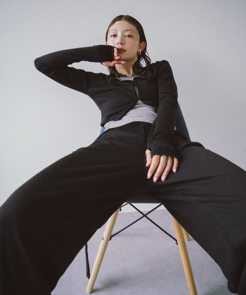 HANNE（アン）の「コンパクトリブカーディガン（カーディガン/ボレロ・レディース・ベージュ/ブラック・FREE）」の10枚目の写真