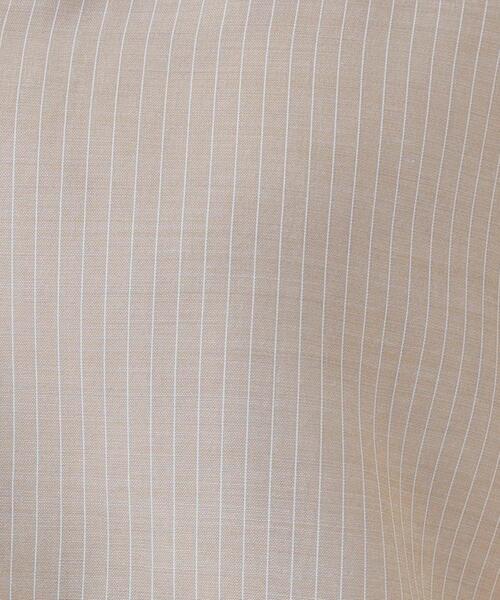 INDIVI（インディヴィ）の「新色登場！【洗える／エアリー】ティアードブラウス（シャツ/ブラウス・レディース・ブルーグリーン/ネイビー系3/ネイビー系2/ベージュ系その他5/ブラウン系その他5/オレンジ系3/ブラック/ブラウン系/ライトブルー/ホワイト・15 /19/13/12/05/40/38/36/03）」の15枚目の写真