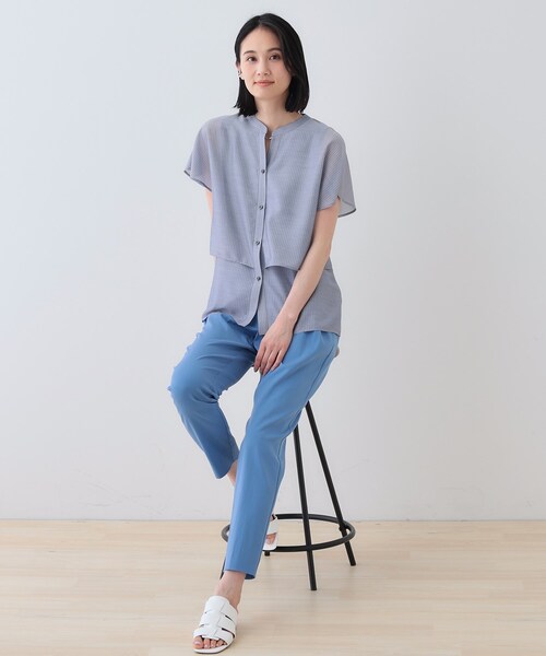 INDIVI（インディヴィ）の「新色登場！【洗える／エアリー】ティアードブラウス（シャツ/ブラウス・レディース・ブルーグリーン/ネイビー系3/ネイビー系2/ベージュ系その他5/ブラウン系その他5/オレンジ系3/ブラック/ブラウン系/ライトブルー/ホワイト・15 /19/13/12/05/40/38/36/03）」の22枚目の写真