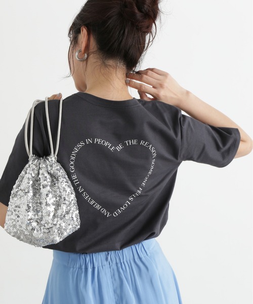 N.（N. Natural Beauty Basic）（エヌエヌナチュラルビューティーベーシック）の「ハートフレームロゴＴ（Tシャツ/カットソー・レディース・オフホワイト/チャコールグレー/ライトグリーン・MEDIUM）」の2枚目の写真