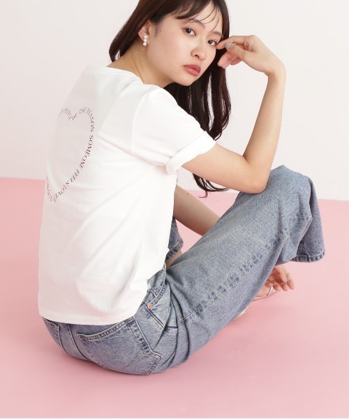 N.（N. Natural Beauty Basic）（エヌエヌナチュラルビューティーベーシック）の「ハートフレームロゴＴ（Tシャツ/カットソー・レディース・オフホワイト/チャコールグレー/ライトグリーン・MEDIUM）」の4枚目の写真