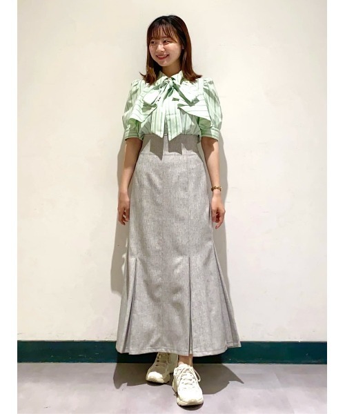 AND COUTURE（アンドクチュール）の「バックリボンマーメイドスカート（スカート・レディース・ミント/ネイビー/グレー・SMALL/MEDIUM）」の4枚目の写真