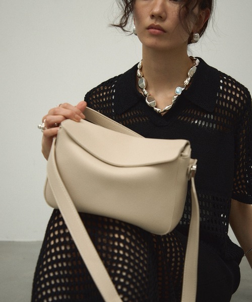 ☆IVE レイ着用☆【on cho】☆on cho Mu Bag Min.i☆関税込☆ 5942060169_04.g_600-w-st_g.jpg