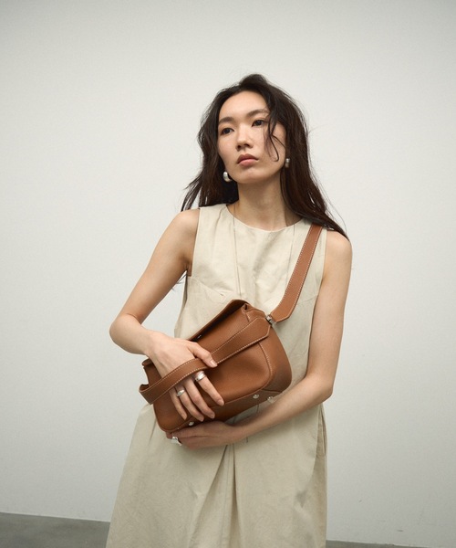 Lutim by u(ルチバイユー)の「Inside multi-pocket shoulder bag / インサイドマルチポケットショルダーバック(ショルダーバッグ・レディース・ホワイト/ブラウン/ブラック/ミント/イエロー・FREE)」の15枚目の写真