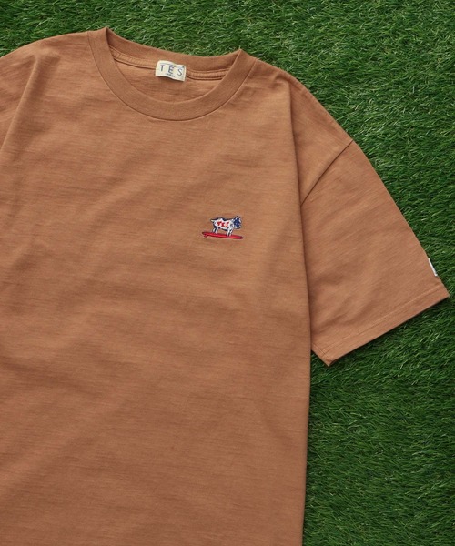 The Endless Summer（エンドレスサマー）の「TES ORGANIC COTTON HUNTINGTON BIG T-SHIRT / オーガニックコットンビッグT（Tシャツ/カットソー・メンズ・モカ/アイボリー/ホワイト/ブラック/レッド・SMALL/MEDIUM/LARGE/X-LARGE）」の5枚目の写真