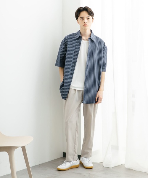 SENSE OF PLACE by URBAN RESEARCH(センスオブプレイスバイアーバンリサーチ)の「『ユニセックス』ストライプレギュラーカラールーズショートスリーブシャツ(シャツ/ブラウス・メンズ・ブルー/ネイビー/チャコールグレー・LARGE/MEDIUM)」の4枚目の写真