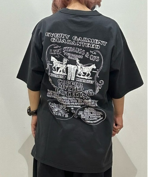 Levi's(リーバイス)の「【Levi's】「VINTAGE FIT TEE」ヴィンテージフィットTシャツ(Tシャツ/カットソー・メンズ・ブラック・S/M/L)」の18枚目の写真