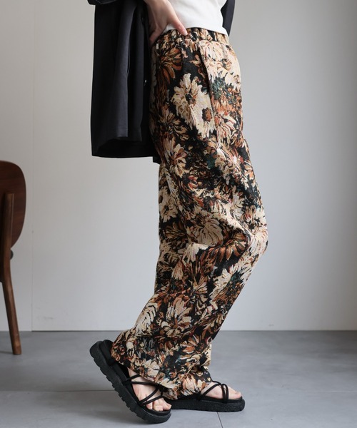 ap retro（アプレトロ）の「ゴブランパンツ / 柄ジャガードパンツ（その他パンツ・レディース・ブラック系その他/ベージュ系その他/ブルー系その他/パープル系その他/ブラウン/ブラック・MEDIUM/LARGE）」の10枚目の写真