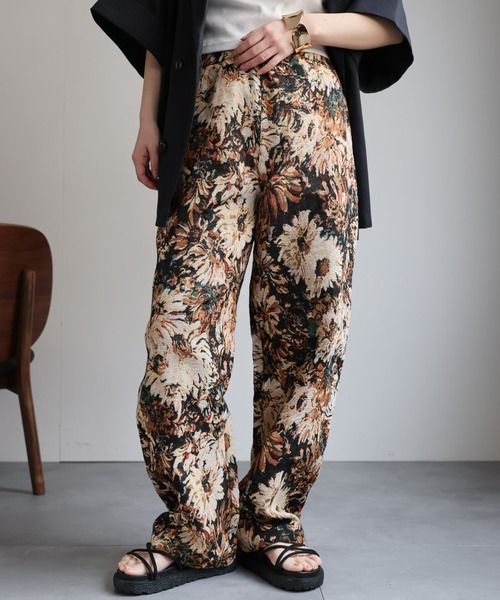 ap retro（アプレトロ）の「ゴブランパンツ / 柄ジャガードパンツ（その他パンツ・レディース・ブラック系その他/ベージュ系その他/ブルー系その他/パープル系その他/ブラウン/ブラック・MEDIUM/LARGE）」の7枚目の写真