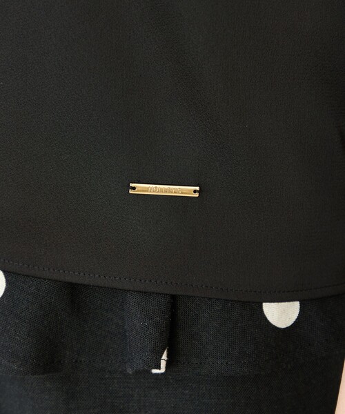 NOLLEY’S(ノーリーズ)の「オトナサテン半袖Tブラウス(シャツ/ブラウス・レディース・ホワイト/ネイビー/ベージュ/ブラック・36/38/40)」の11枚目の写真