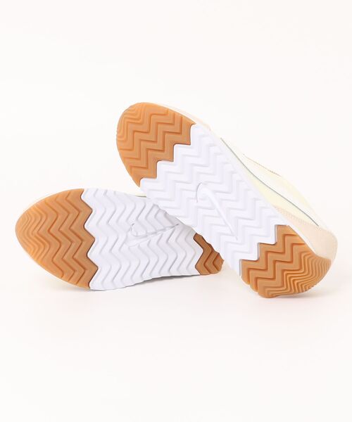 NIKE(ナイキ)の「《NIKE》ウィメンズパシフィック(スニーカー・レディース・ホワイト×ブラック/ホワイト系その他/ホワイト系その他2/ホワイト系その他3/ダークグリーン/ホワイト系その他4・23.0cm/23.5cm/24.0cm/24.5cm/25.0cm/22.5cm)」の8枚目の写真