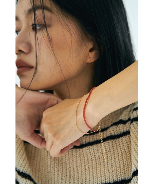marjour（マージュール）の「BEADS & CHAIN BRACELET（ブレスレット・レディース・レッド/グリーン・FREE）」の2枚目の写真