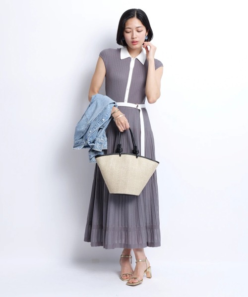 JUSGLITTY 衿付プリーツニットワンピース JUSGLITTY（ジャスグリッティー）の「衿付プリーツニット