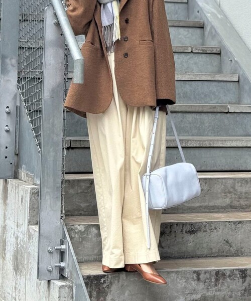 NOLLEY’S（ノーリーズ）の「スクエアワンショルダーバッグ（ショルダーバッグ・レディース・カーキブラウン/ブラック/オフホワイト/サックスブルー・FREE）」の14枚目の写真