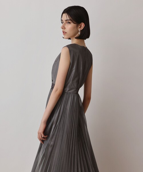 GRACE CONTINENTAL（グレースコンチネンタル）の「ブライトメッシュワンピース（ワンピース・レディース・グレー/ブラック・36/38）」の16枚目の写真