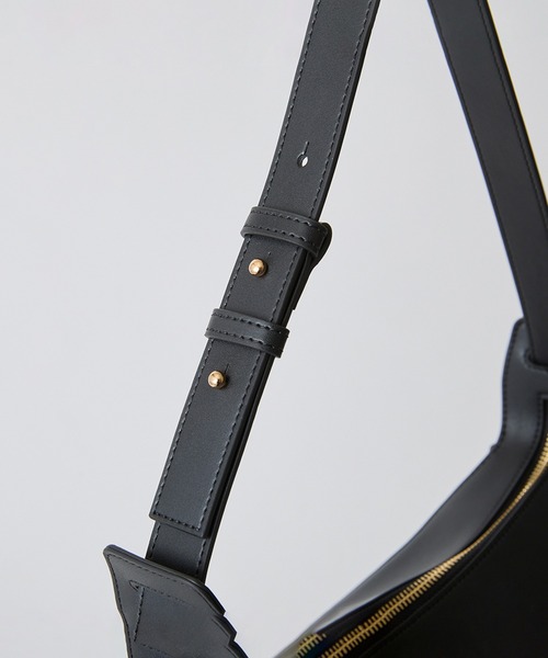 HASHIBAMI（ハシバミ）の「【HASHIBAMI】フェズ タテナガ ショルダーバッグ（ショルダーバッグ・レディース・ダークブラウン/ブラック・FREE）」の16枚目の写真