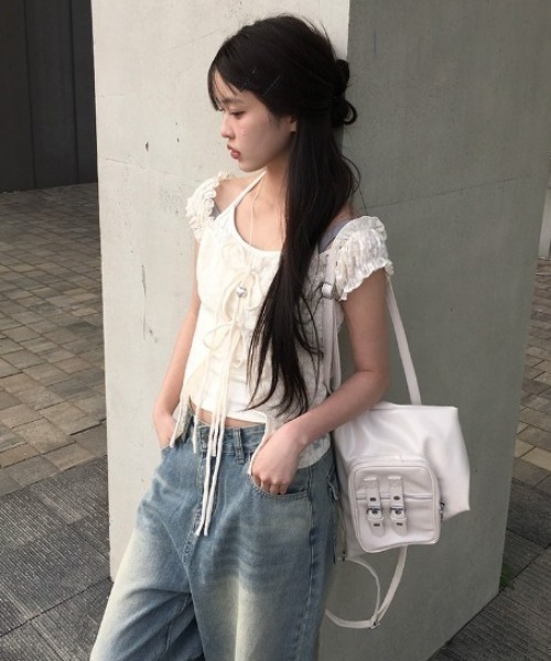 anyonemore(エニワンモア)の「レイヤードホルター花柄レースTシャツ(Tシャツ/カットソー・レディース・アイボリー/ホワイト・FREE)」の14枚目の写真