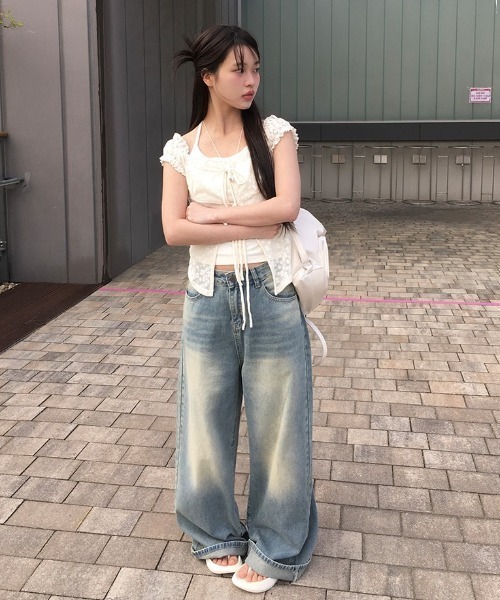 anyonemore(エニワンモア)の「レイヤードホルター花柄レースTシャツ(Tシャツ/カットソー・レディース・アイボリー/ホワイト・FREE)」の13枚目の写真
