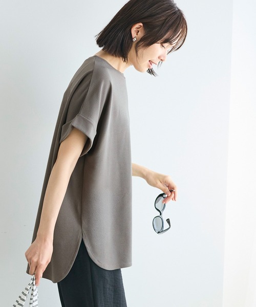 coca(coca)(コカ)の「\SNSで話題!!/ライトエンボスロールアップスリーブトップス 速乾/イージーケア/乾燥機OK/通気性/ストレッチ(Tシャツ/カットソー・レディース・ライトベージュ/ブラック/ダークベージュ・L/M)」の9枚目の写真