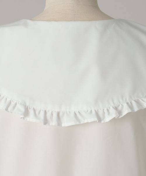 A part by（アパートバイ）の「【インフルエンサーyuiさんコラボ】YUノースリーブブラウス（シャツ/ブラウス・レディース・ブラック/オフホワイト・FREE）」の13枚目の写真